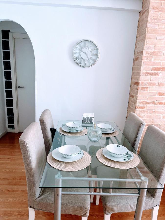 Habitación doble con salón privado Valência Exterior foto